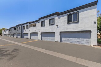 Maryland Terrace Apartments in Glendale, AZ - Building Photo - Building Photo