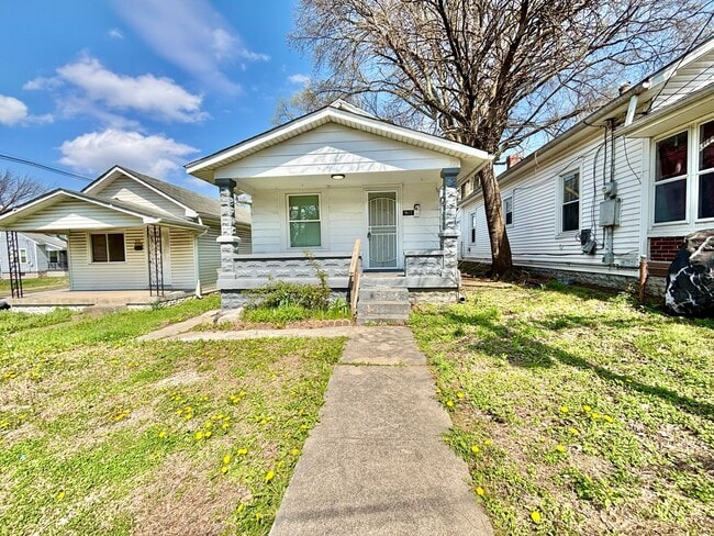 property at 917 Roadway Ave