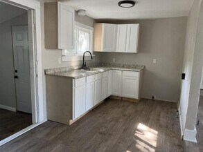 29 S Ball St in Webb City, MO - Building Photo - Building Photo