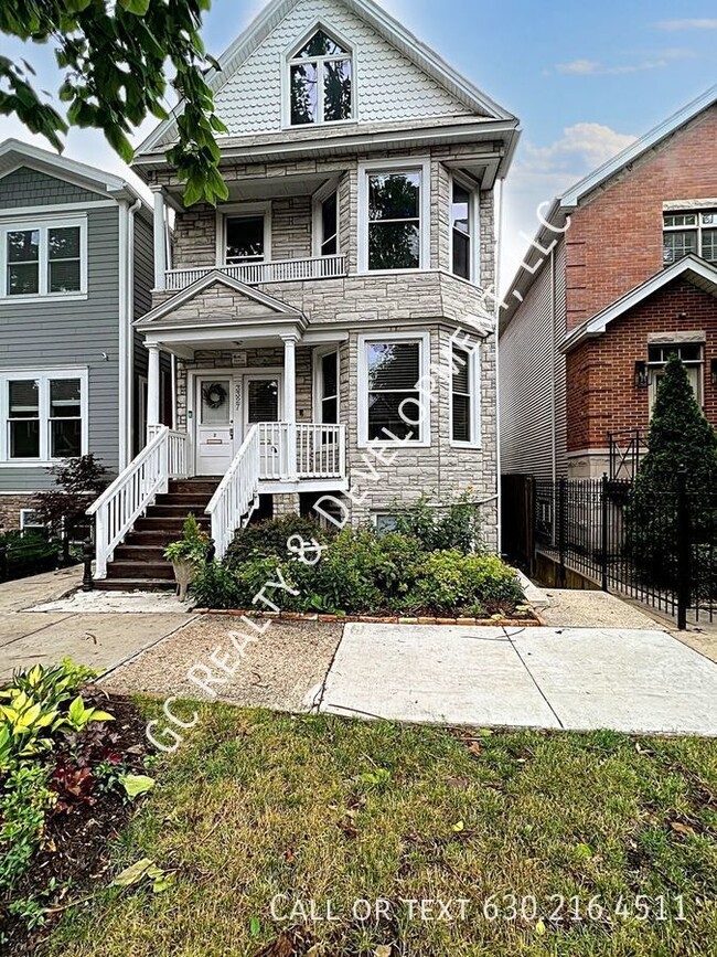 property at 3327 N Claremont Ave