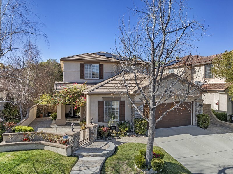 25425 Shelley Pl in Stevenson Ranch, CA - Foto de edificio