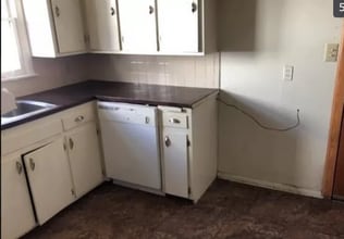 2026 Pawnee Ave in Dewey, OK - Foto de edificio - Building Photo