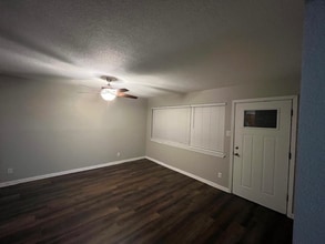 309 Myrtle Dr in Hurst, TX - Building Photo - Building Photo