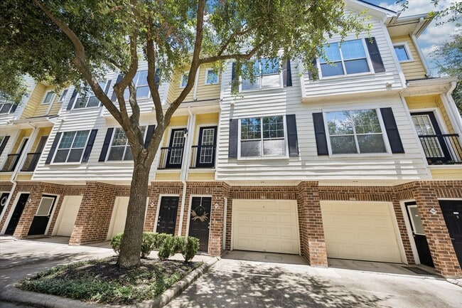 property at 9200 Westheimer Rd