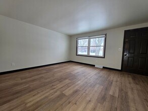 1213-1215-1215 S Erie St in De Pere, WI - Building Photo - Building Photo