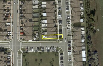 10908 W 32nd Ln in Hialeah, FL - Building Photo - Building Photo