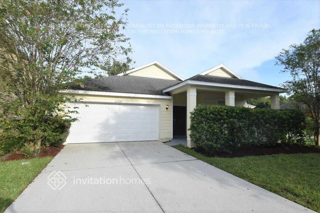 20328 Merry Oak Ave in Tampa, FL - Building Photo