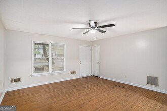 2610 Golfview Terrace SE in Conyers, GA - Building Photo - Building Photo