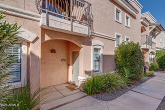 10757 N 74th St-Unit -2007 in Scottsdale, AZ - Foto de edificio - Building Photo