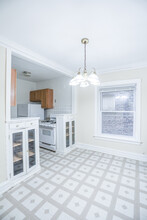 4055 W Melrose St, Unit #2N in Chicago, IL - Foto de edificio - Building Photo
