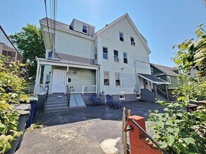 39 Pinckney St, Unit #1 in Somerville, MA - Building Photo - Building Photo