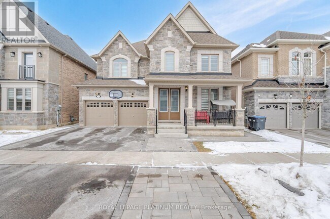 21 Smallwood Rd in Brampton, ON - Building Photo - Building Photo