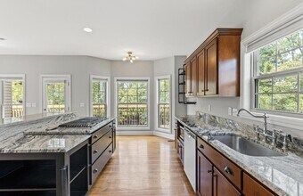 2505 Eastway Dr in Lexington, KY - Building Photo - Building Photo