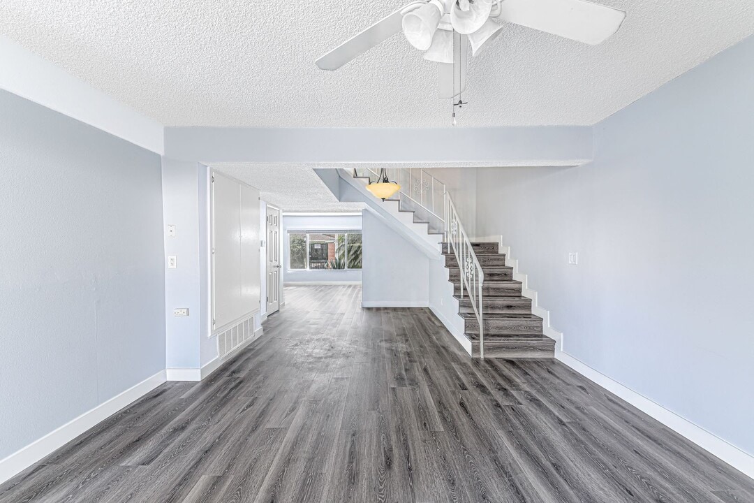 1600 Mabury St in Santa Ana, CA - Building Photo
