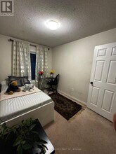 409 Aspendale Cres in Mississauga, ON - Building Photo - Building Photo