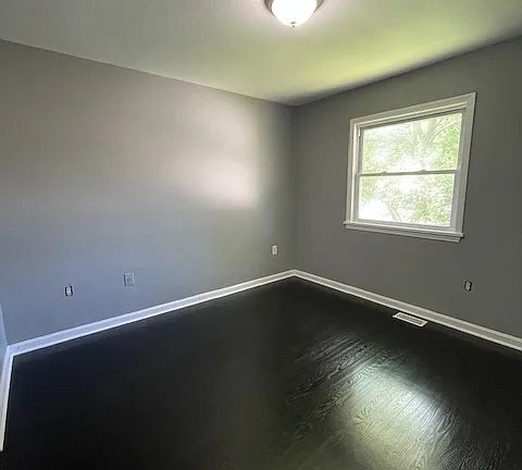 5601 Littleridge Dr in Louisville, KY - Foto de edificio - Building Photo