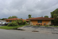 1101 Apartments in Fort Lauderdale, FL - Building Photo - Building Photo