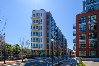 The Grayson in Alexandria, VA - Building Photo - Building Photo