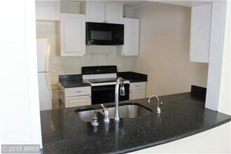 10408 Parthenon Ct in Bethesda, MD - Building Photo - Building Photo
