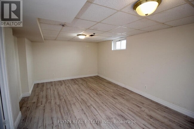 226 Westchester Crescent in St Catharines, ON - Building Photo - Building Photo
