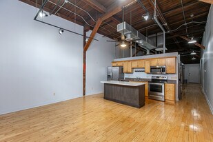 222 Bolivar St, Unit Loft 203 in Lexington, KY - Building Photo