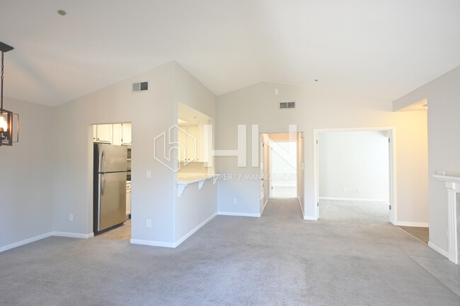 410 Norris Canyon Terrace in San Ramon, CA - Building Photo - Building Photo