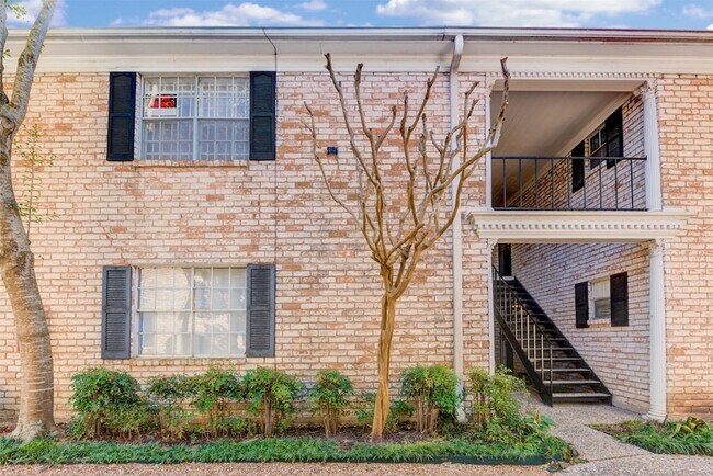 7900 Westheimer Rd