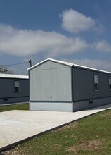 1121 Connor Ave in Eagle Lake, TX - Building Photo - Building Photo