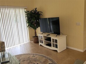 6872 Fairview Terrace, Unit 101 in Bradenton, FL - Building Photo - Building Photo