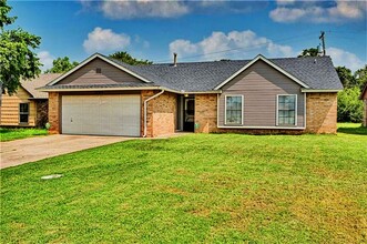 10309 Caton Pl in Midwest City, OK - Building Photo - Building Photo