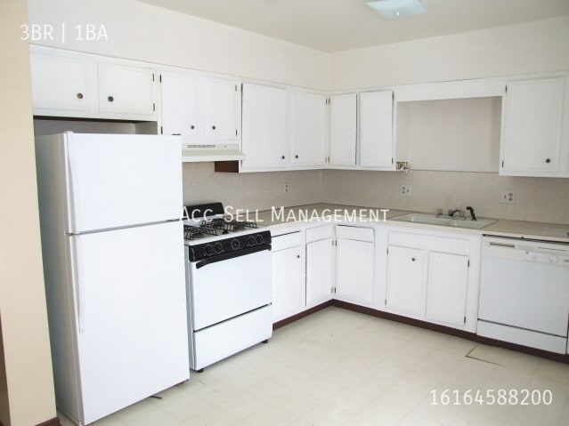 5798 Christie Ave SE in Kentwood, MI - Building Photo - Building Photo