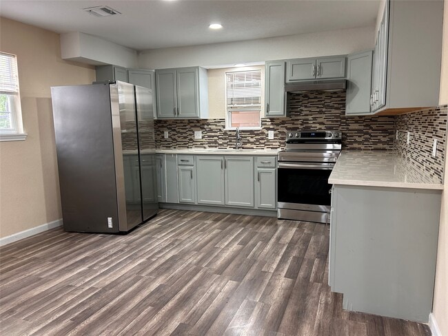 property at 6807 Foster St