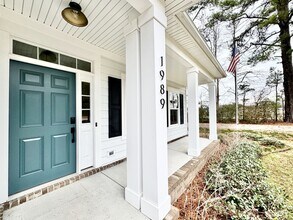 1989 Pleasant Ridge Rd in Virginia Beach, VA - Building Photo - Building Photo