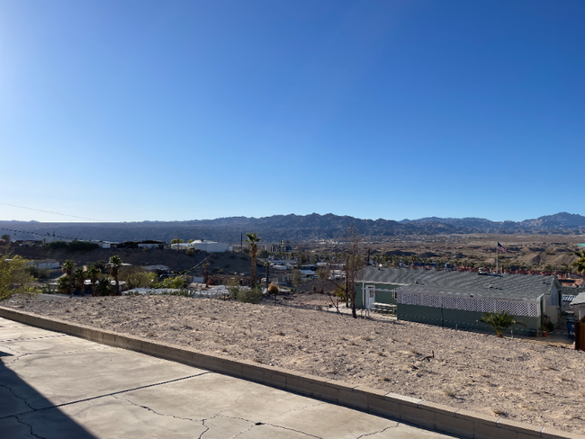 1431 Colina Dr in Bullhead City, AZ - Building Photo - Building Photo