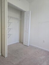 7970 N Nob Hill Rd in Tamarac, FL - Building Photo - Building Photo