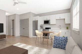 Midtown Row in Montgomery, AL - Foto de edificio - Building Photo