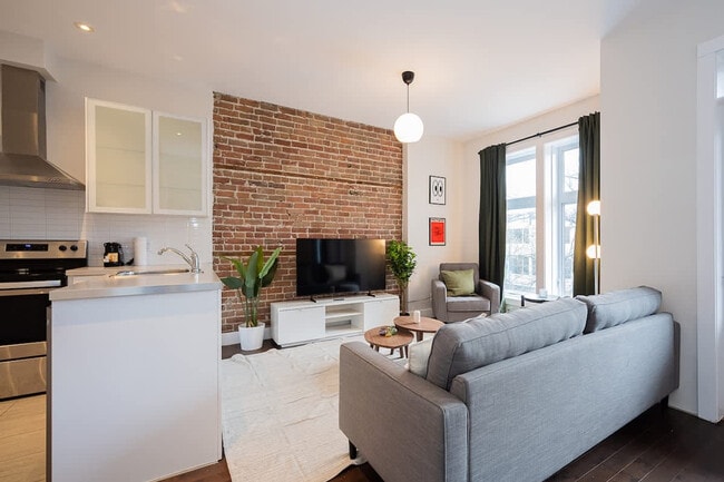 property at 4133 QC-335