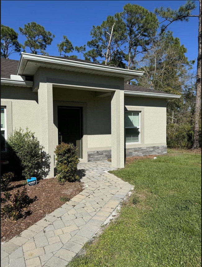 2640 Talleyrand Ave in North Port, FL - Building Photo - Building Photo