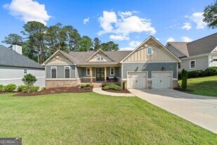 1100 Hidden Hills Cir in Greensboro, GA - Building Photo