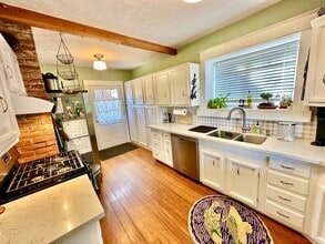 412 E Jewett Blvd in White Salmon, WA - Building Photo - Building Photo