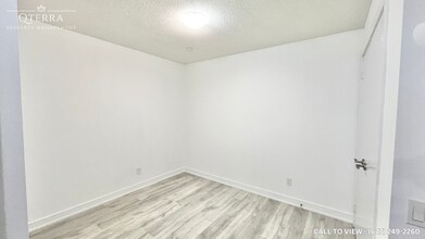 251 Manitoba St in Toronto, ON - Building Photo - Building Photo