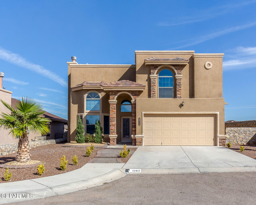 1282 Hidden Bend Pl in El Paso, TX - Building Photo