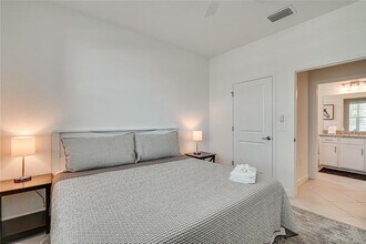 3250 Weston Manor Dr in Alva, FL - Building Photo - Building Photo