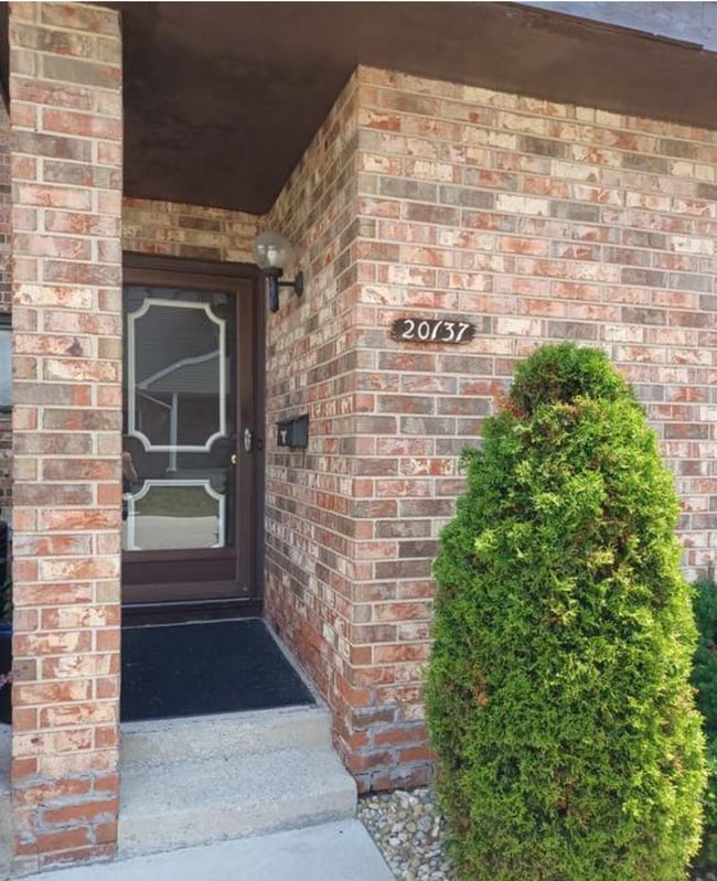 20137 Woodale St, Unit 20137 Woodale St, Lynwood in Lynwood, IL - Building Photo - Building Photo