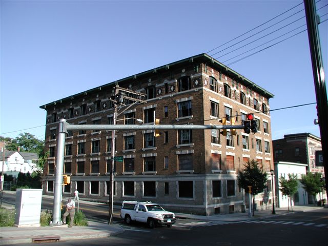 The Carroll Building in Waterbury, CT - Building Photo - Building Photo