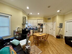 156 Magazine St, Unit 33 in Cambridge, MA - Building Photo