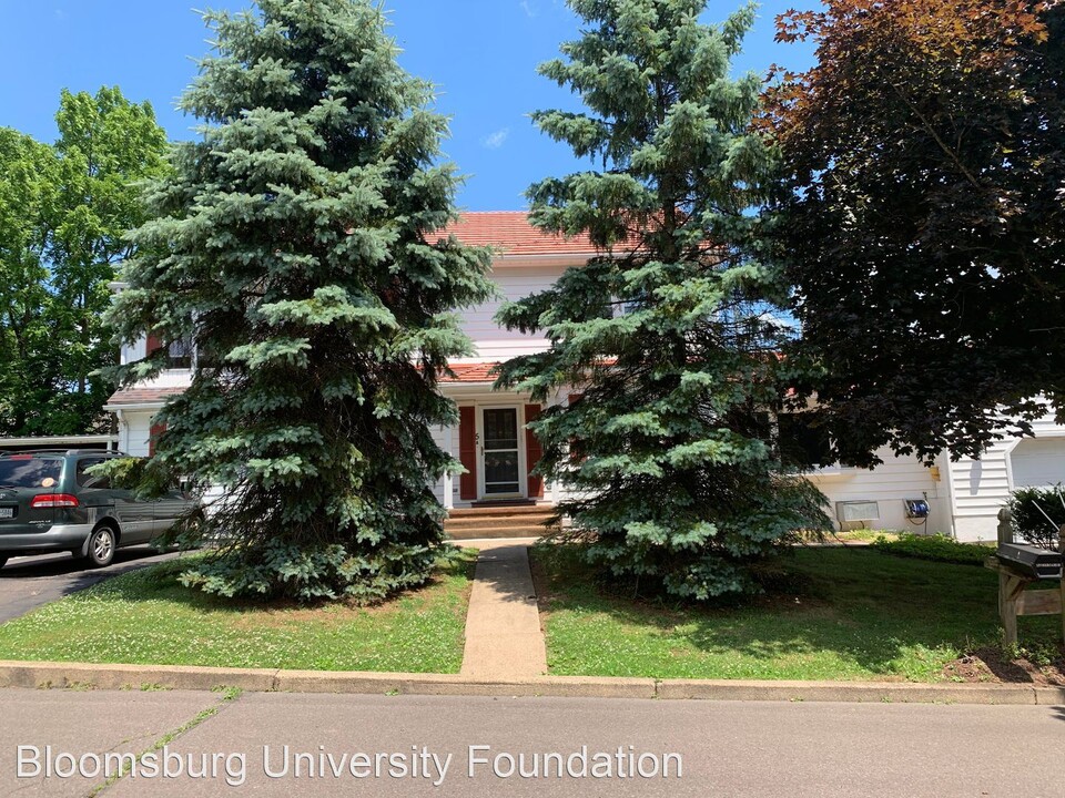5 York Rd in Bloomsburg, PA - Building Photo