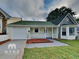 208 Oak Cir N in Stockbridge, GA - Building Photo