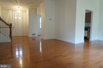 4382 Harvester Farm Ln in Fairfax, VA - Building Photo - Building Photo