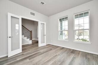 1218 Raburn Run Ln in Tomball, TX - Building Photo - Building Photo